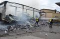 Foto: Einsatzdoku.at 20110914_brand_lkw_woellersdorf_einsatzdoku_002