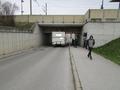 20150408_lkw_bahnbruecke_theresienfeld_001