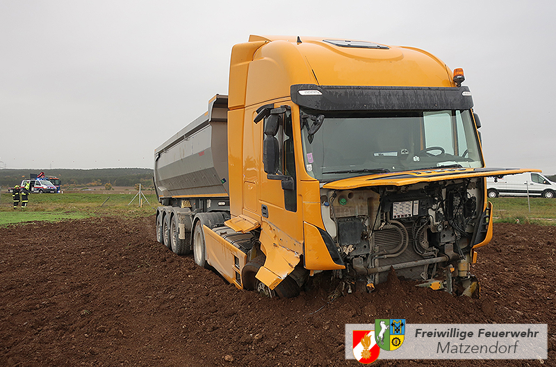 20201027 lkw bergung matzendorf 003