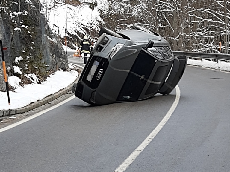 20210319 Fahrzeugbergung RohrerBerg 001