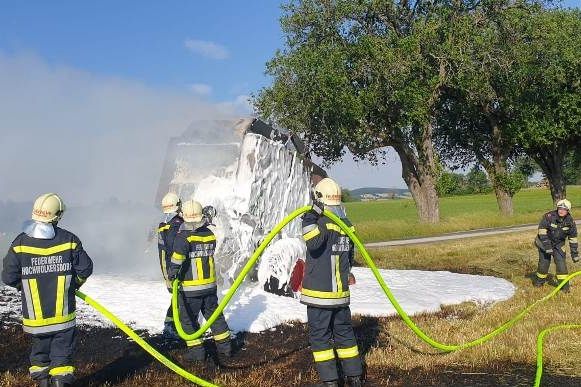 20210618 brand rundballenpresse ff hocholkersdorf 002