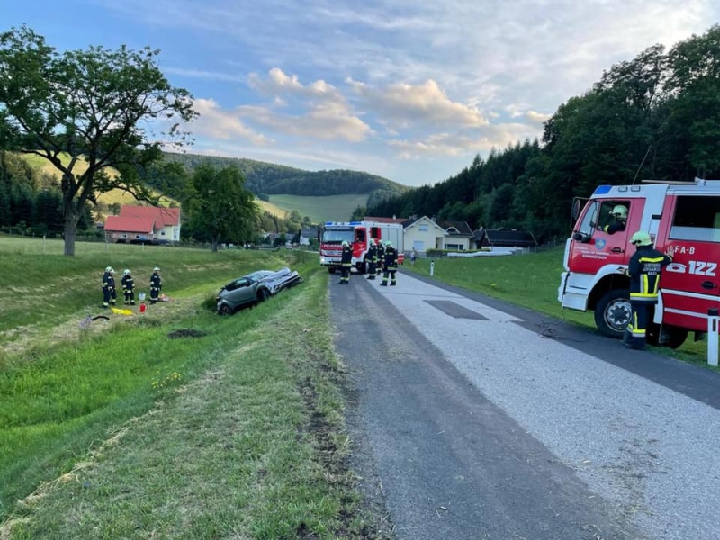 20210731 fzg bergung schwarzenbach 001