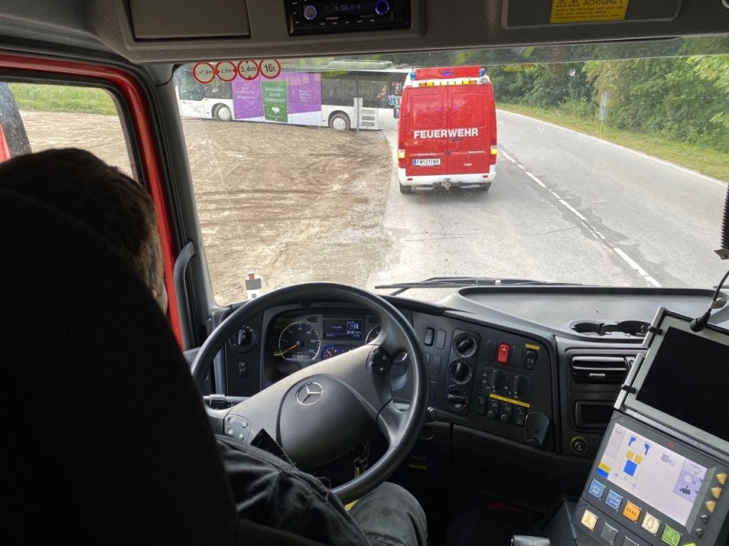 20210827 bergung bus ff woellersdorf 001