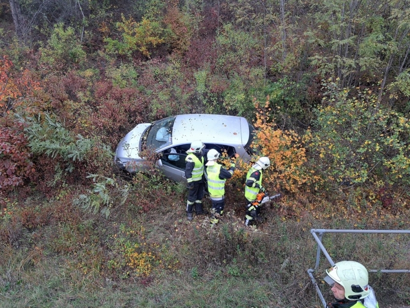 20221016 ffwrn fzg bergung auf der autobahn a2 001