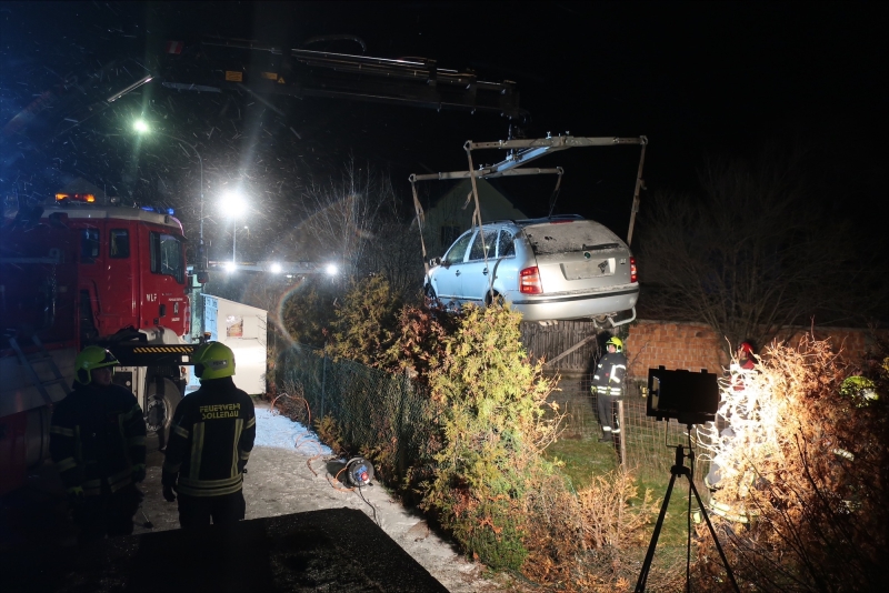 20230121 fzg bergung matzendorf 006