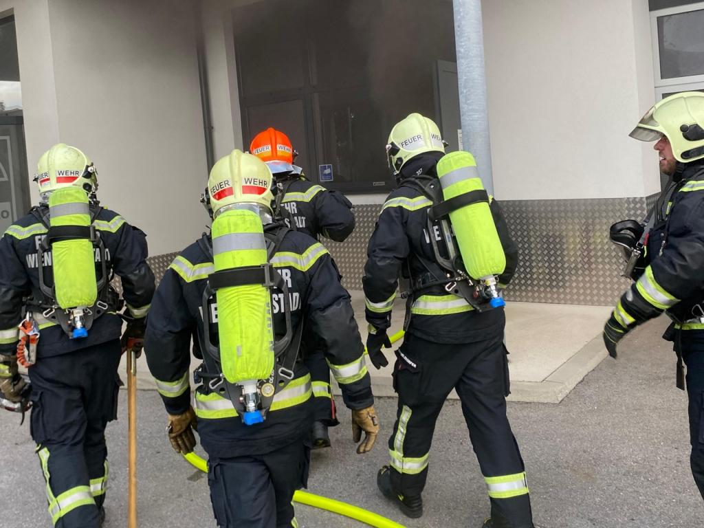 20250426 BE Gewerbebetrieb FF Wrn 001