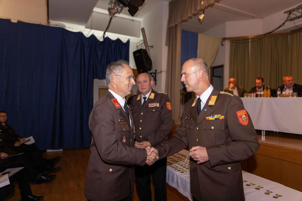 Verleihung der Katastropheneinsatzmedaille „Hochwasser 2024“ AFKDO Wr. Neustadt-Süd in Bad Erlach